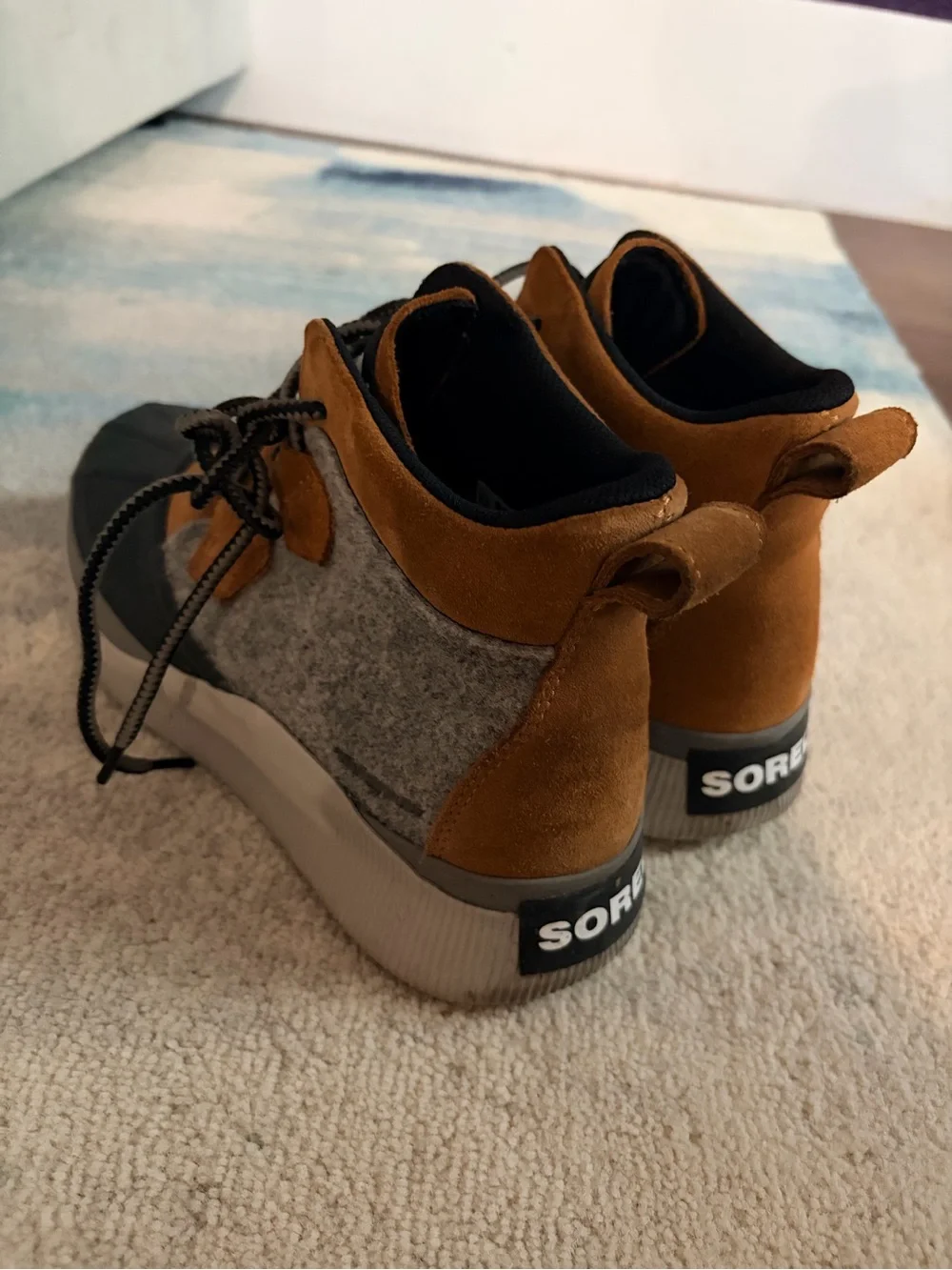 SOREL Women’s Felt & Suede Mid-Top, Waterproof shoes in Brown and Gray